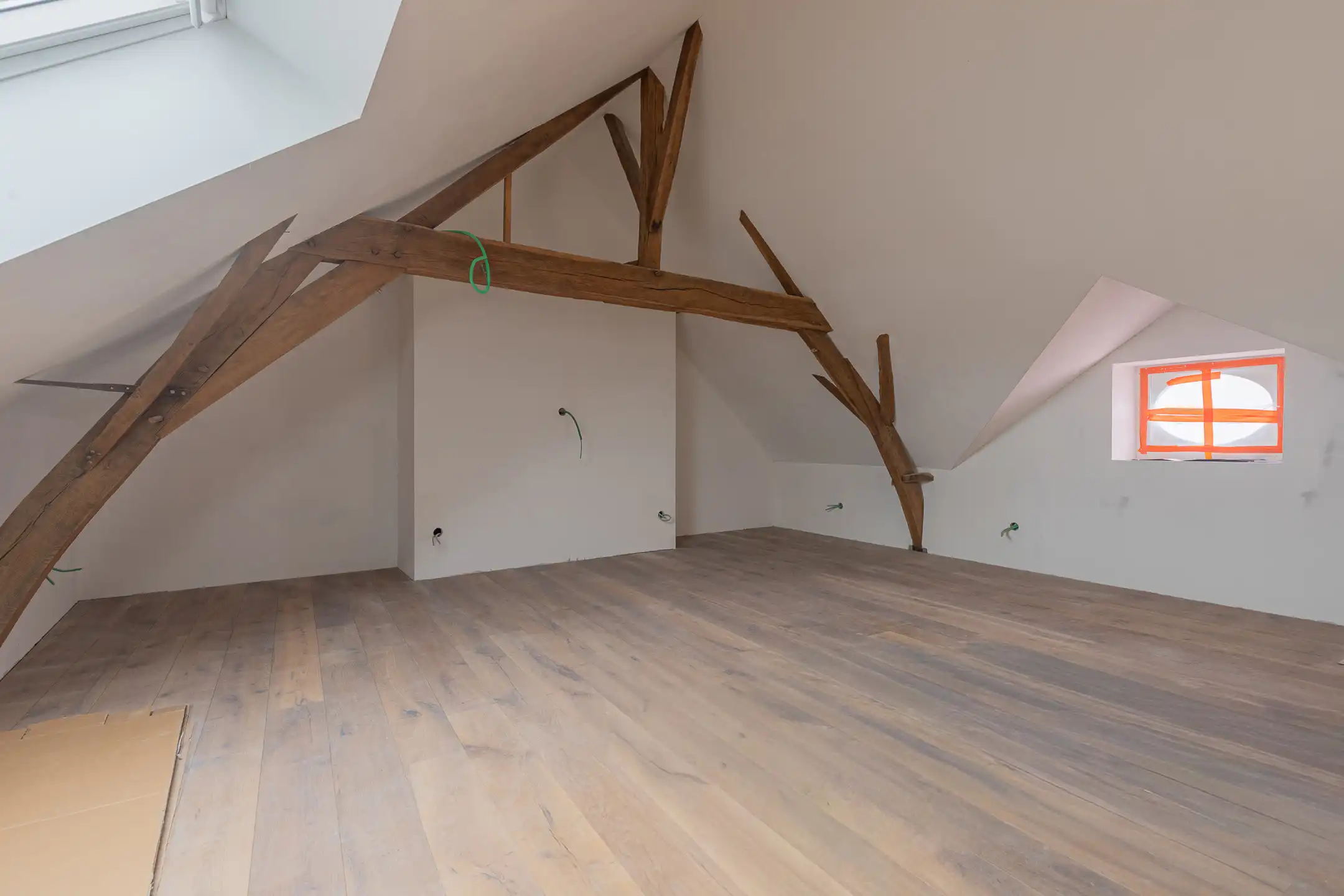 AALST – Uniek historisch handelspand met duplex appartement op absolute toplocatie foto 10