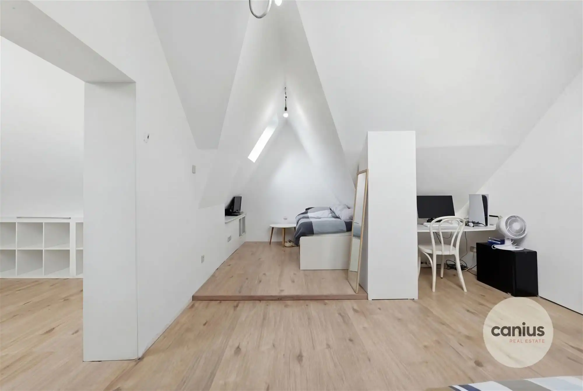 GERENOVEERDE VRIJSTAANDE WONING MET 4 SLAAPKAMERS EN EEN GEZELLIGE TUIN IN WALSHOUTEM foto 26