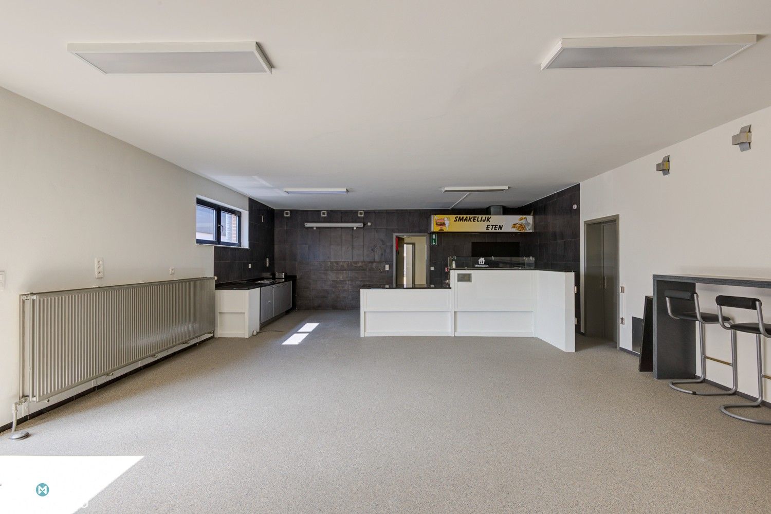 HANDELSGELIJKVLOERS MET DUPLEXAPPARTEMENT VOORZIEN VAN PARKEERGELEGENHEID NABIJ CENTRUM TONGEREN foto 7