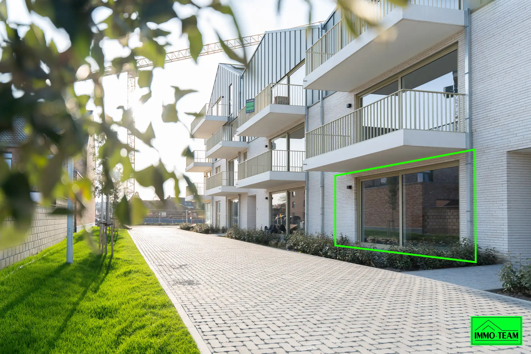 GLV APPARTEMENT MET TERRAS, TUIN EN ONDERGRONDSE STAANPLAATS foto {{pictureIndex}}