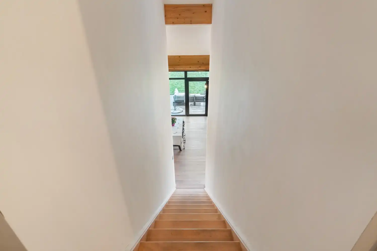 Unieke architecturale woning op toplocatie in het groen foto 13