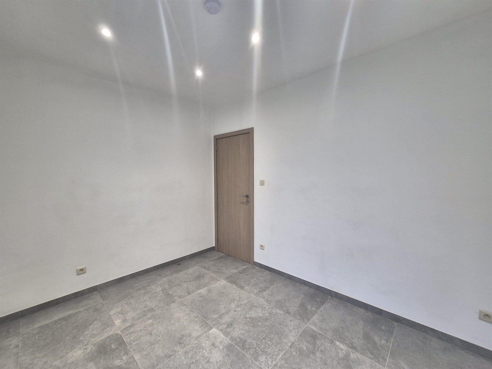 Gerenoveerde energiezuinige bungalow met 2 slaapkamers.  foto 24