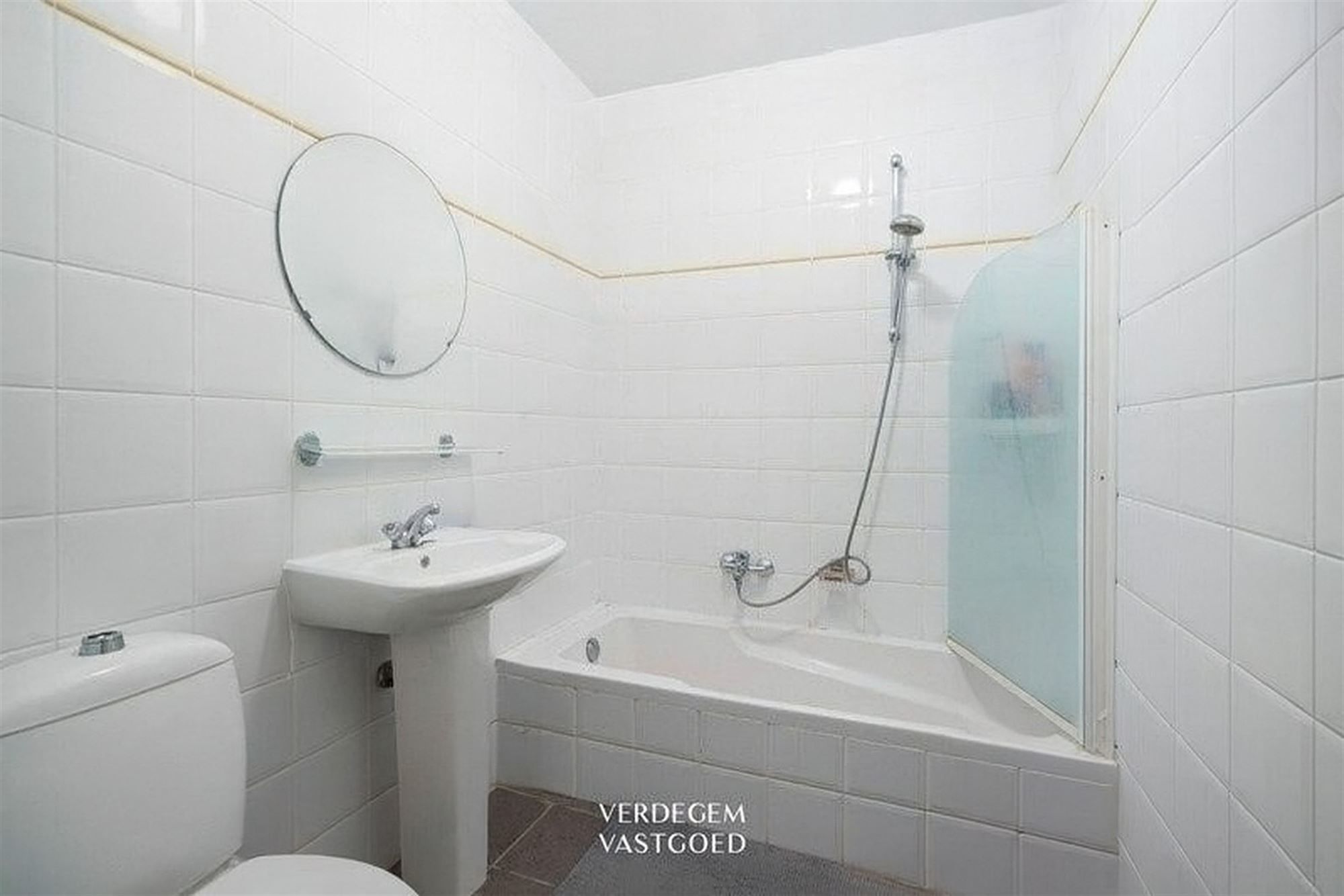 Gezellig appartement met 2 slaapkamers, ZW terras en autostaanplaats foto 8