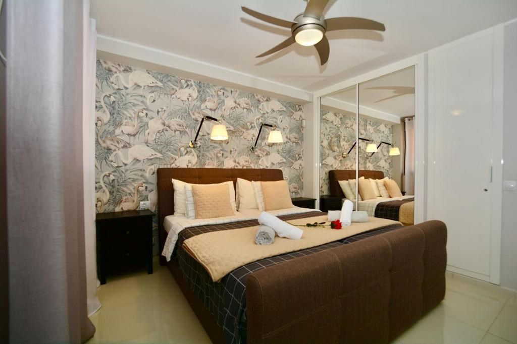Gerenoveerd appartement met zeezicht foto 13