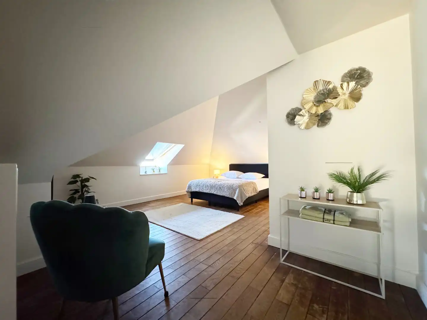 Unieke en ruime villa met 8 slaapkamers, lift, zonnepanelen en 10 parkeerplaatsen op riant perceel van 2.313 m² foto 23