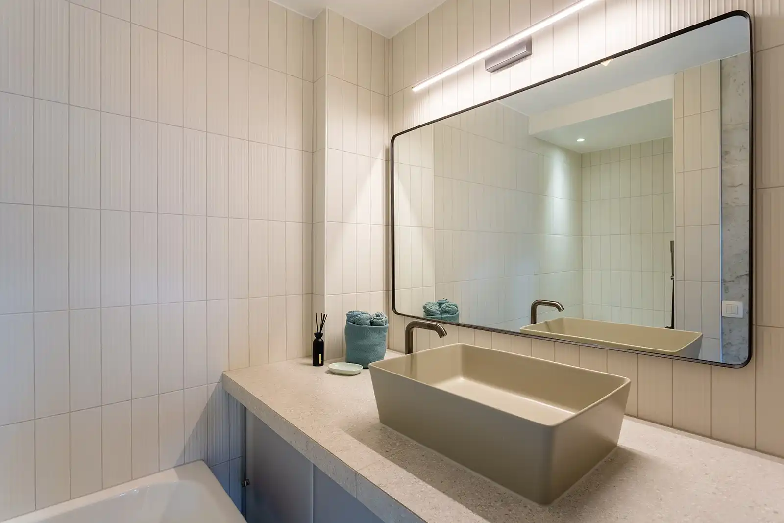 Centraal wonen in iconisch gebouw foto 20