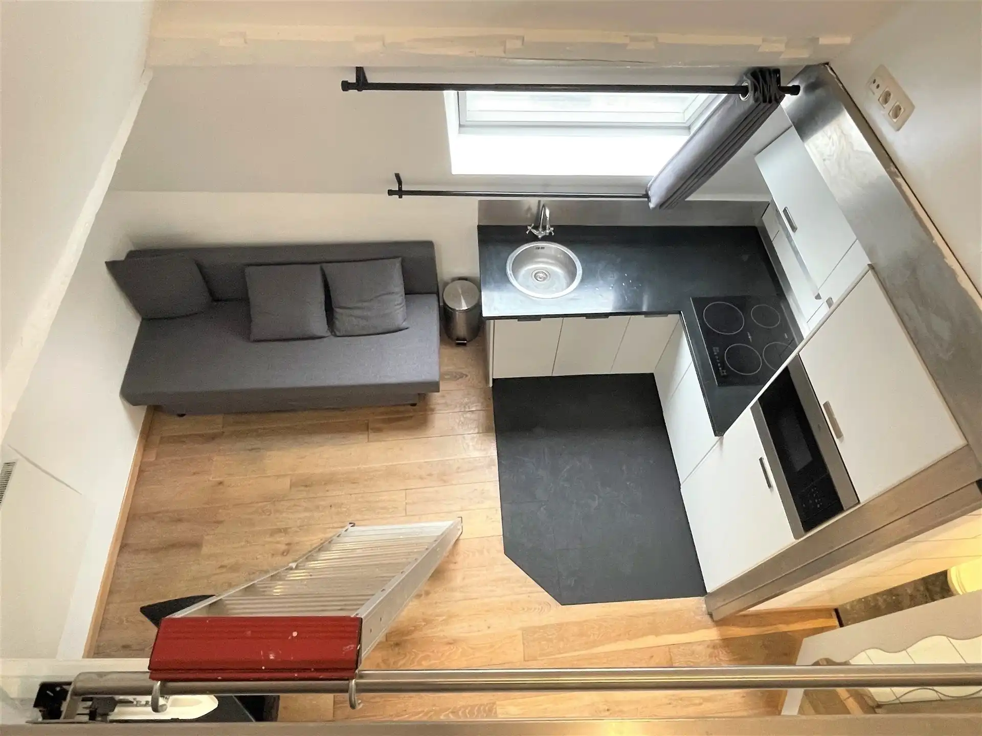 Gemeubeld appartement aan de Grote Markt, Antwerpen! foto 2