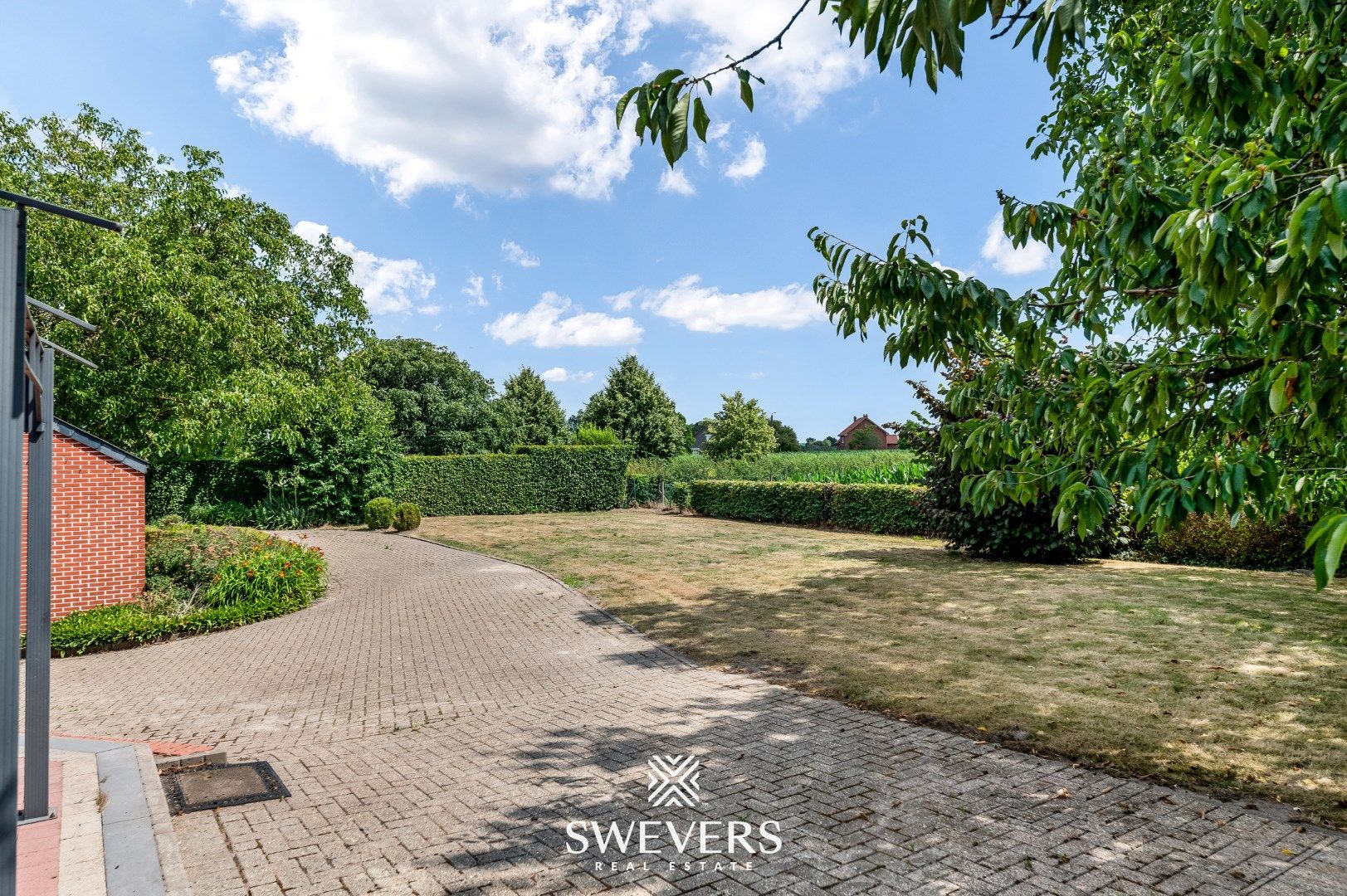 Moderne villa met magazijn op 18a 69ca foto 30