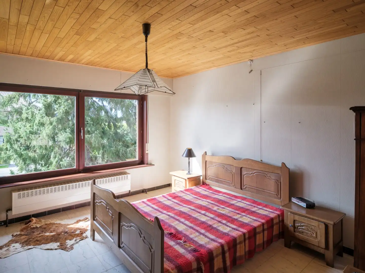 Vrijstaande woning met 4 slpk. in een oase van rust foto 10