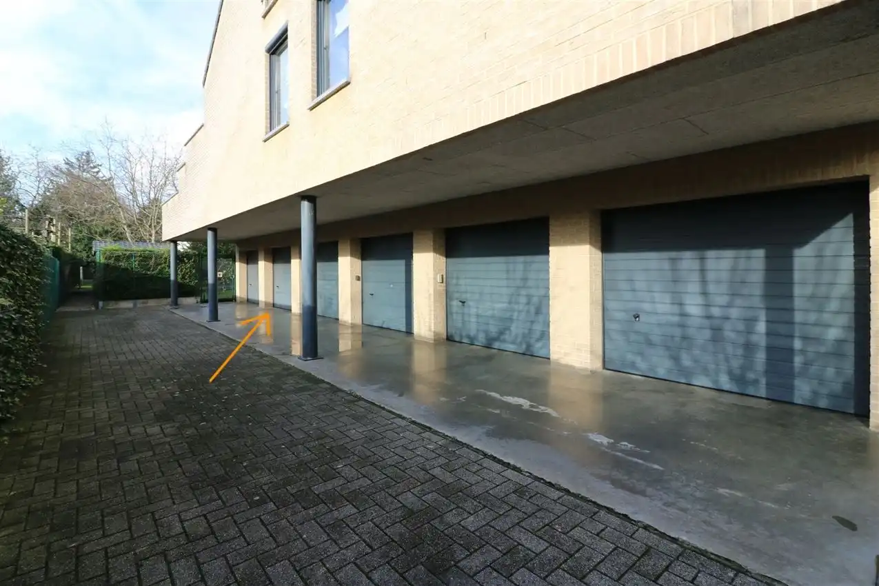 Duplex met groot terras, twee slpk en afgesloten garage foto 23