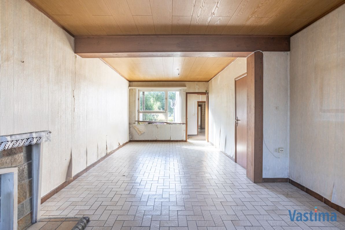Renovatiewoning met aanpalende bouwgrond nabij centrum Erembodegem foto 8
