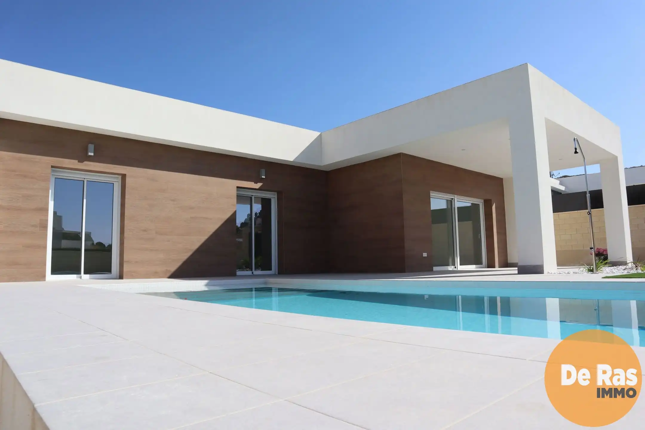 SPANJE- Rustig gelegen villa met zicht op de bergen foto {{pictureIndex}}