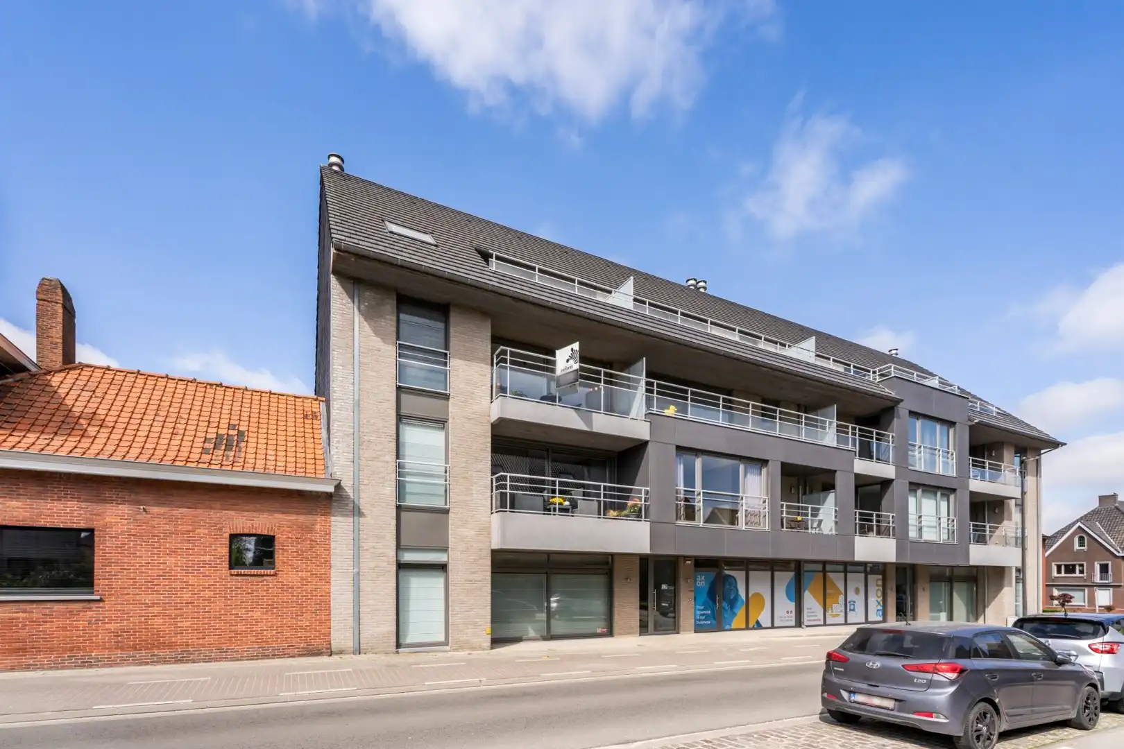 Recent appartement met twee slaapkamers en zonneterras op wandelafstand van centrum Tielt! foto {{pictureIndex}}
