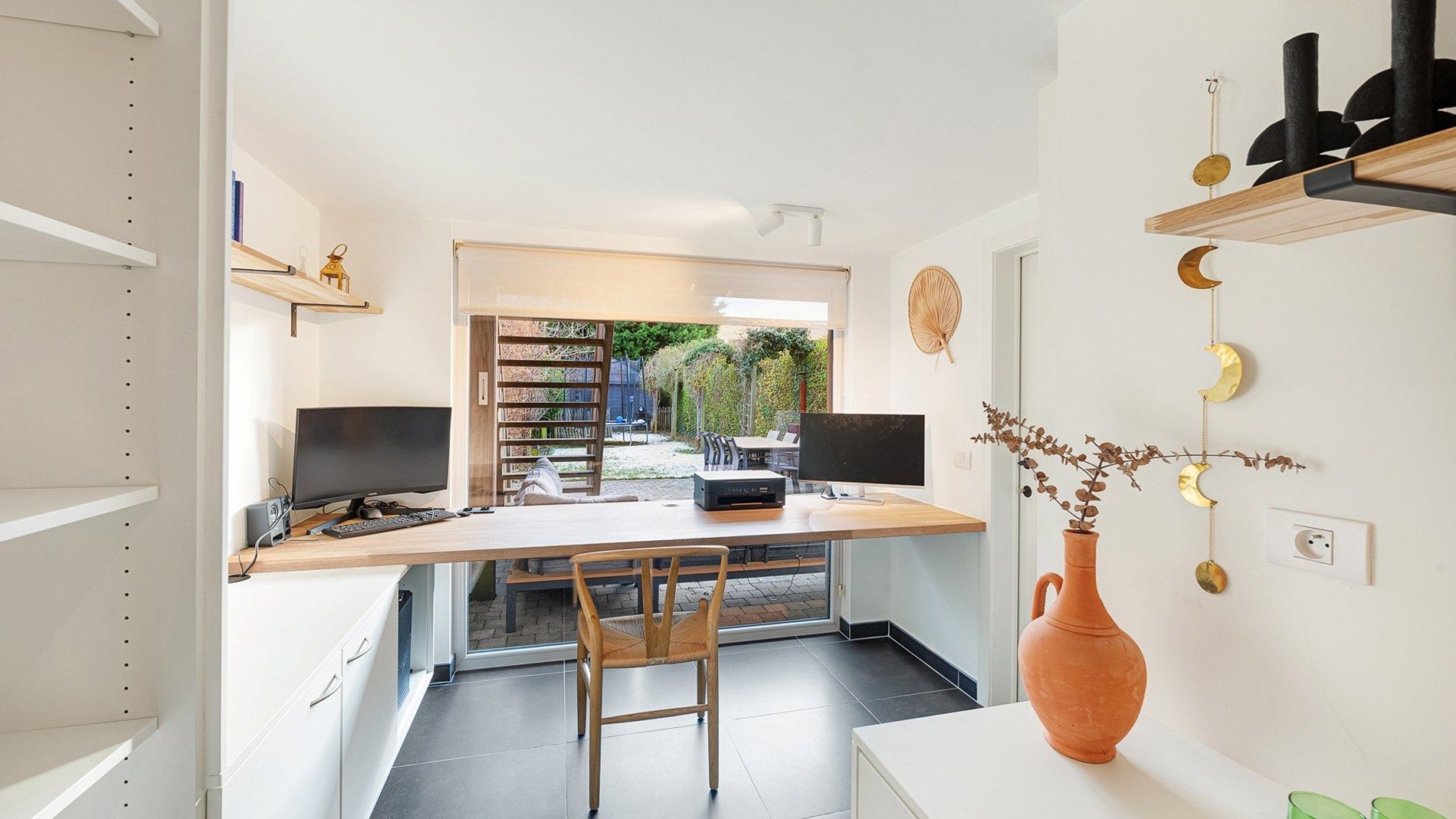 Grote woning met garage en tuin vlakbij Brugge foto 17