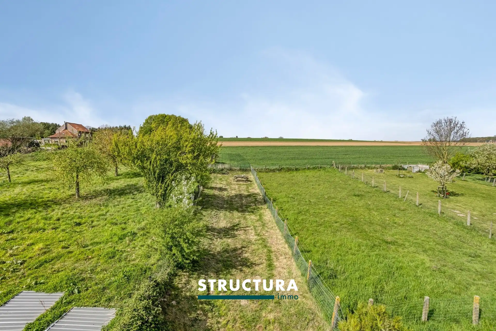 Instapklare gezinswoning met open zicht foto 32