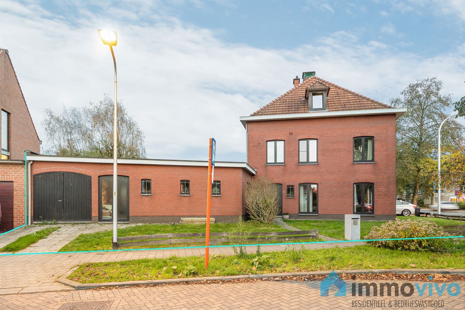 Gerenoveerde lichtrijke hoekwoning met oprit, garage, tuin en 3/4 slpk's foto 22