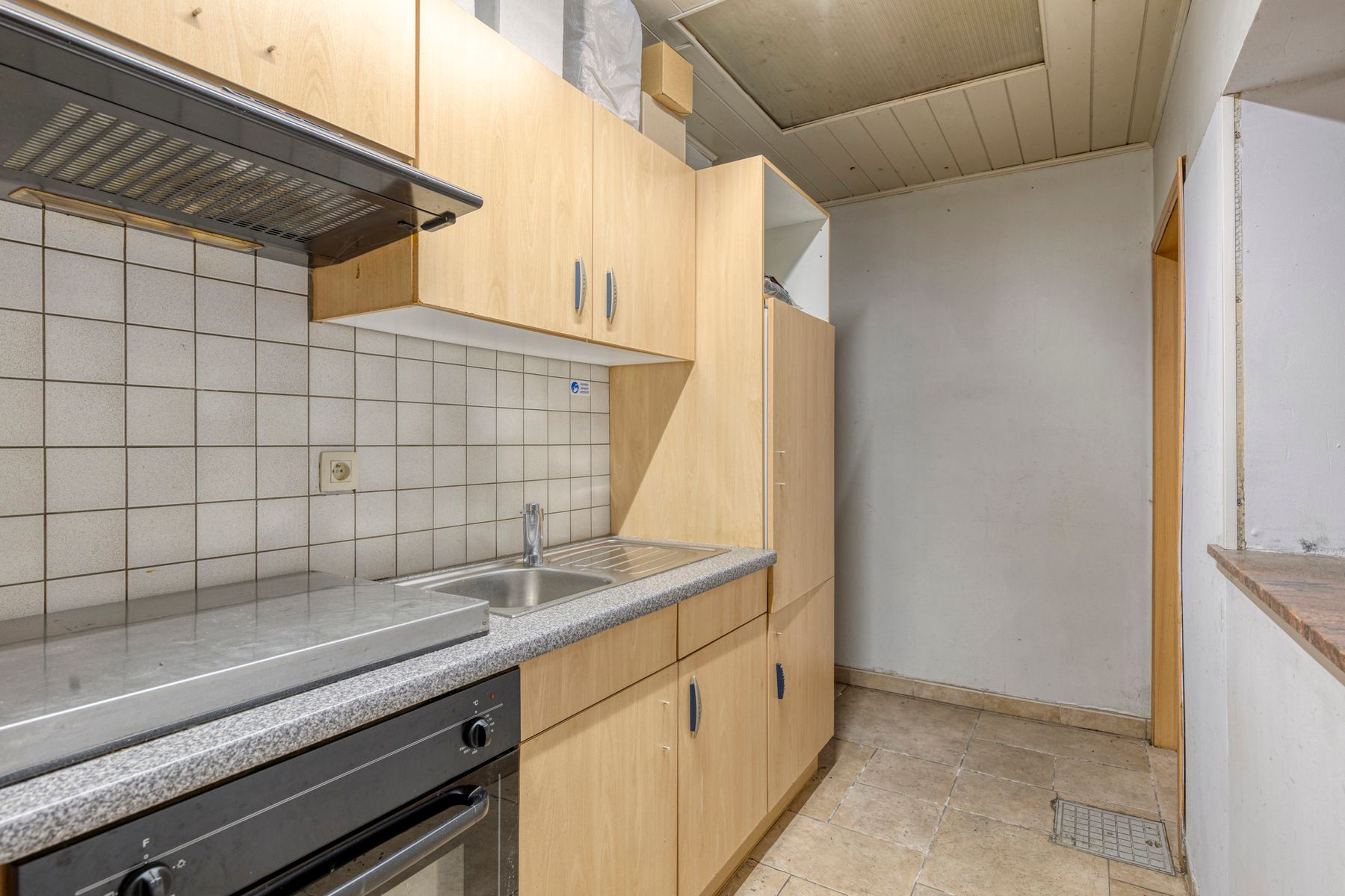 Woning met loods/grote garage en veel potentieel! foto 14