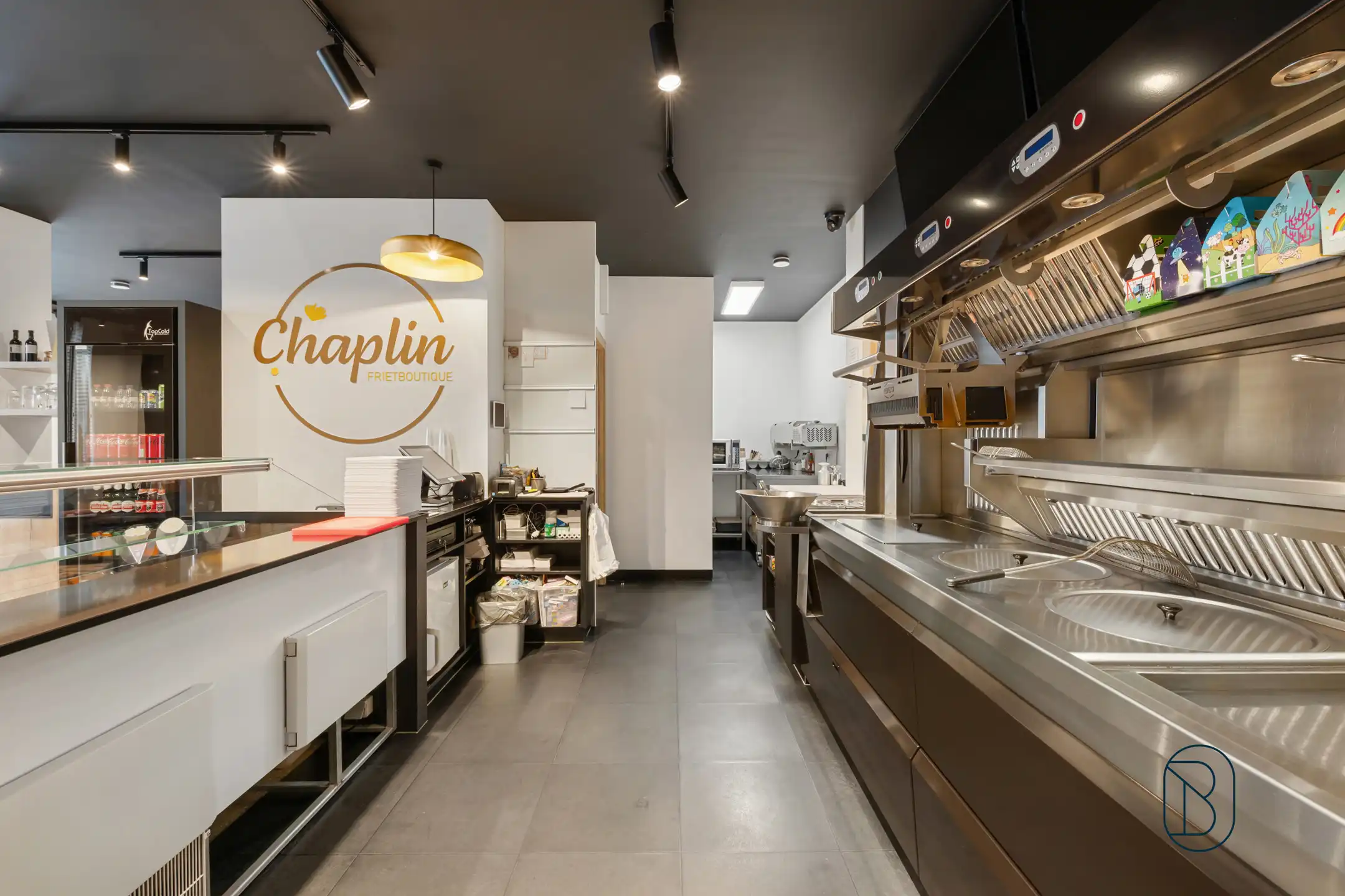 Topgelegen frituur en instapklaar duplex appartement foto 8