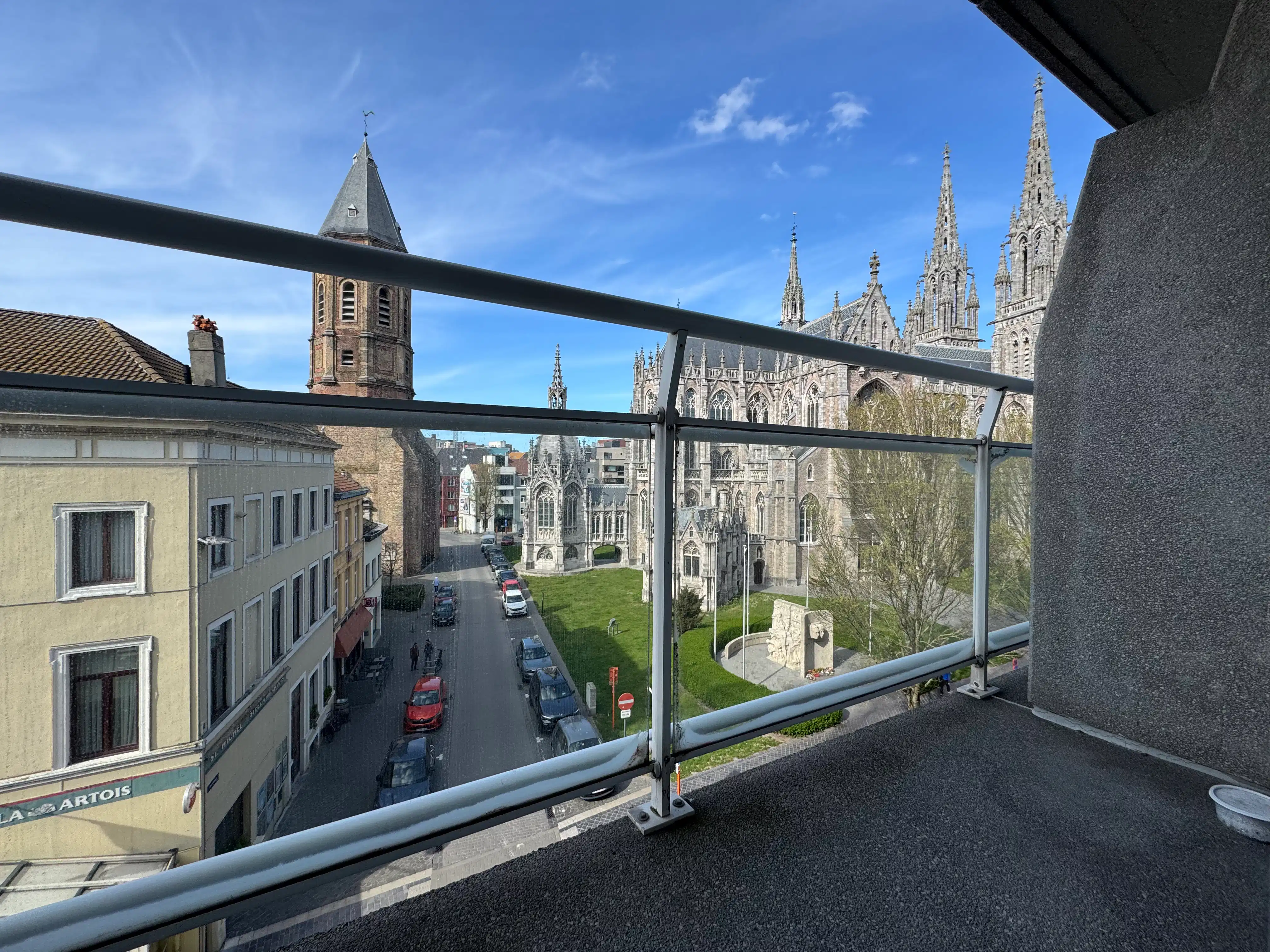Appartement met prachtig uitzicht op Sint-Petrus-en-Pauluskerk foto 7