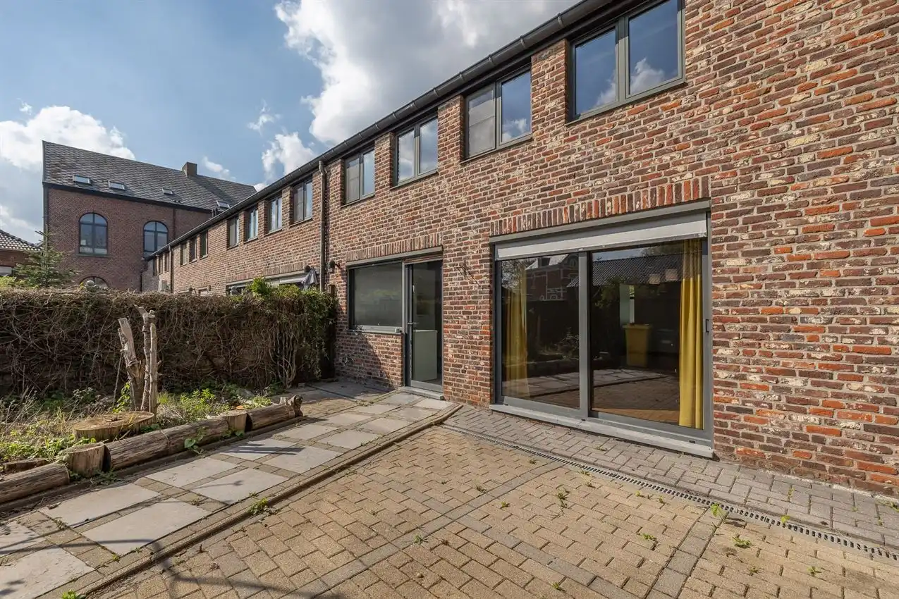 instapklare woning (3 slpk) in oude gemeenteschool foto 10