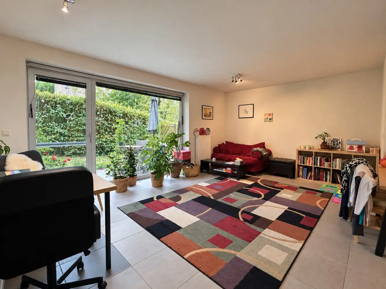 Gelijkvloers appartement met EPC label A, ruim terras en autostaanplaats foto 3