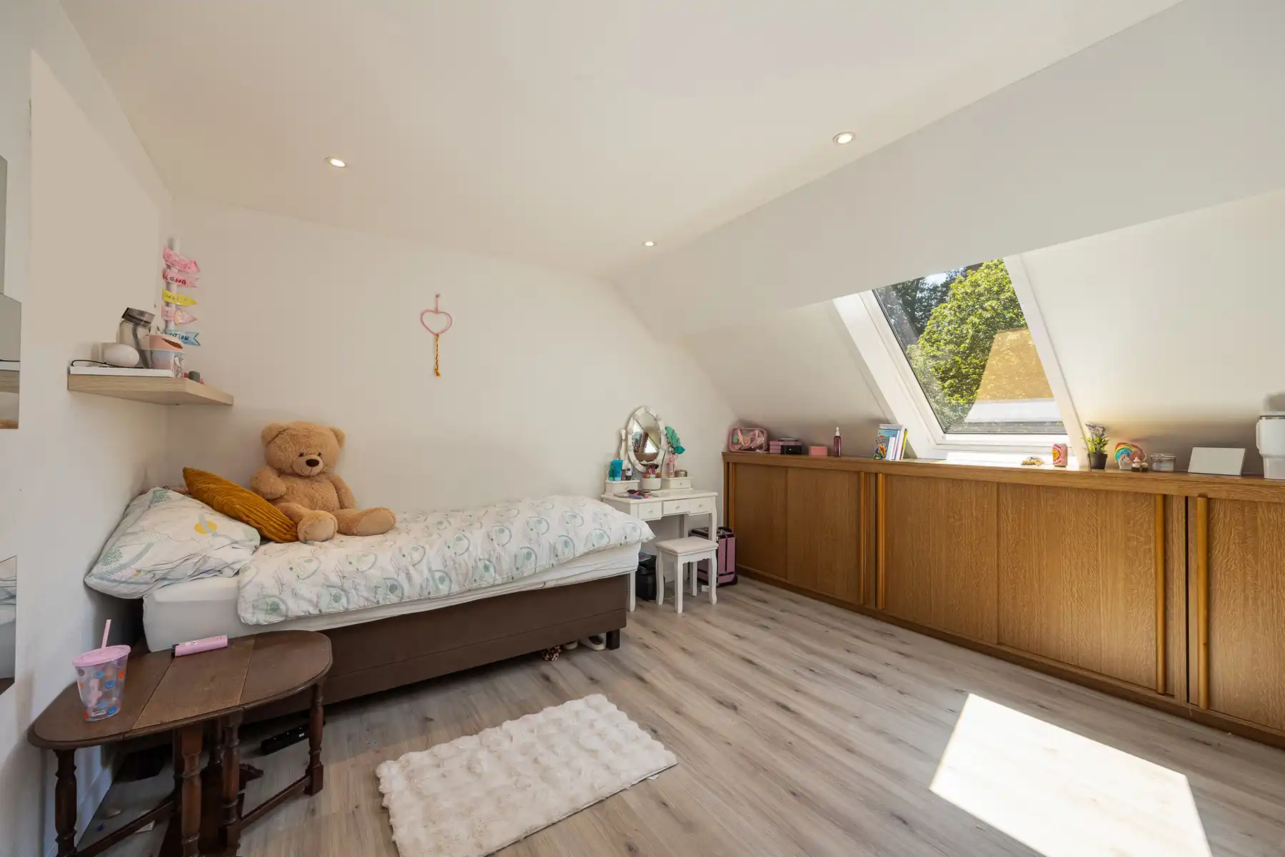 Gerenoveerde villa met 6 slpk, praktijk, zwembad op 1.867m² foto 21