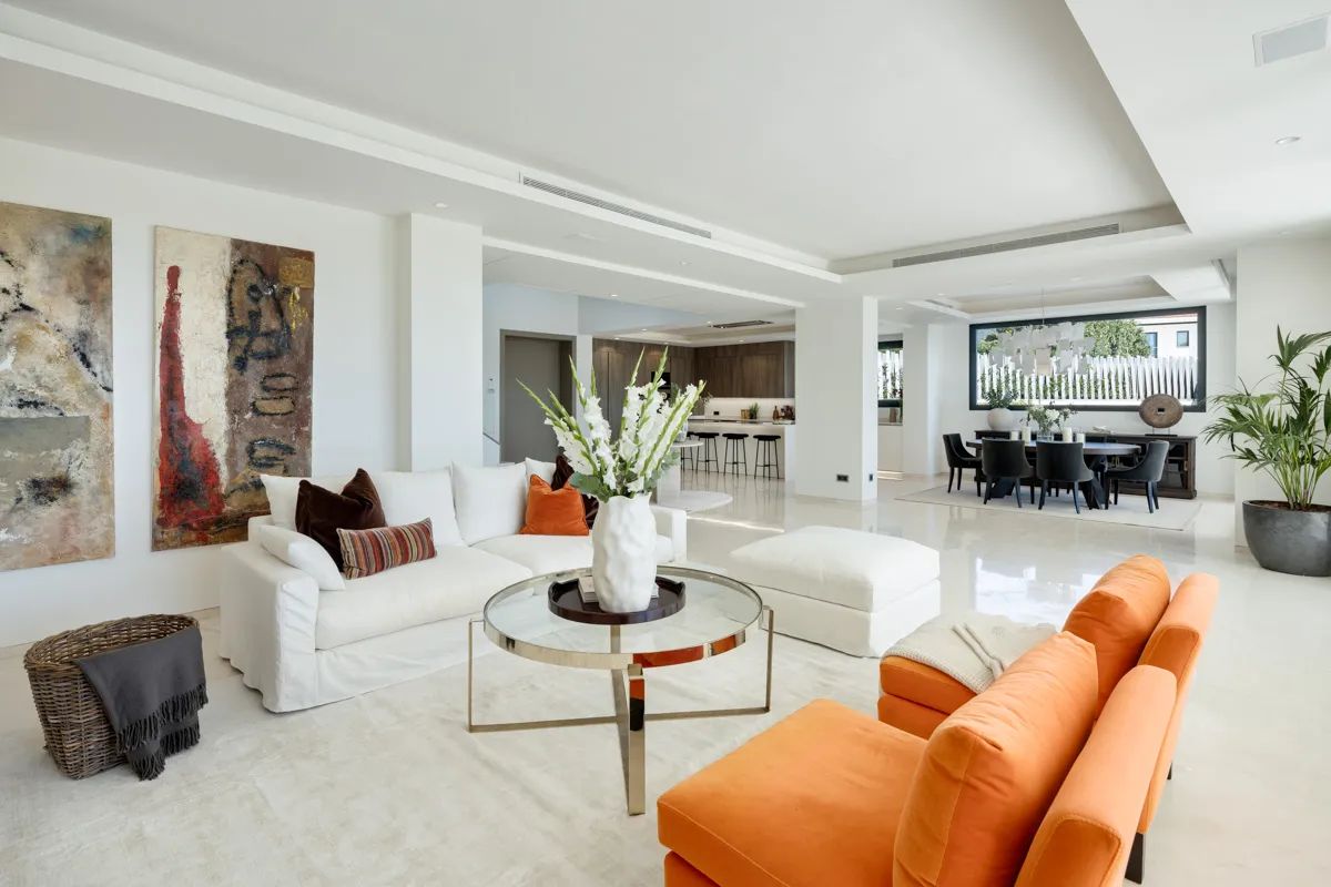 Exclusieve oase van luxe op de Golden Mile – architecturaal meesterwerk met adembenemend uitzicht! foto 2