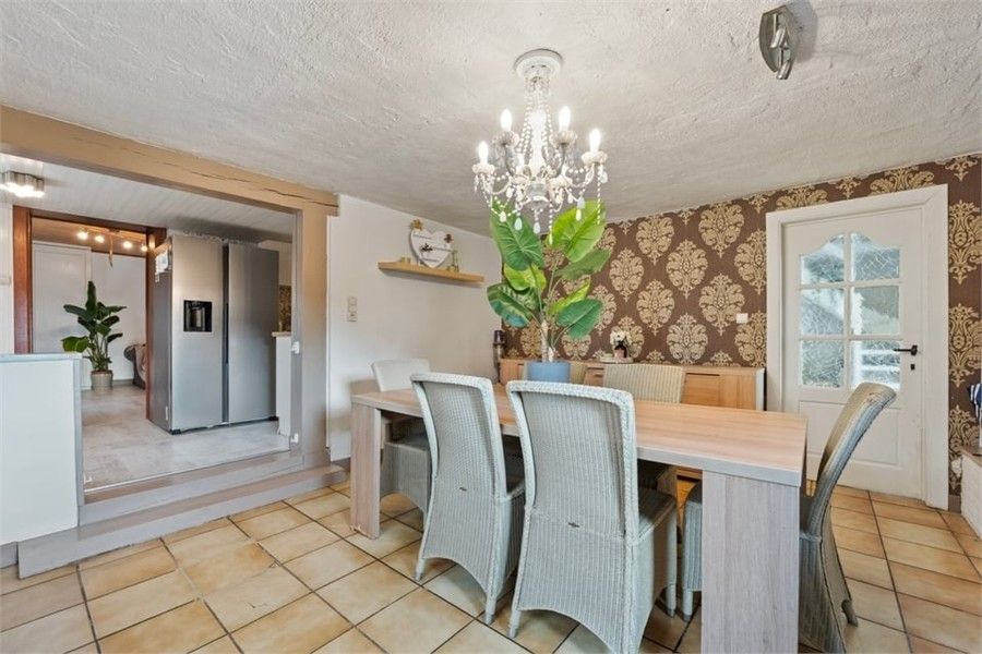 CHARMANTE GEZINSWONING OP EEN RUIM PERCEEL IN BUVINGEN foto 9