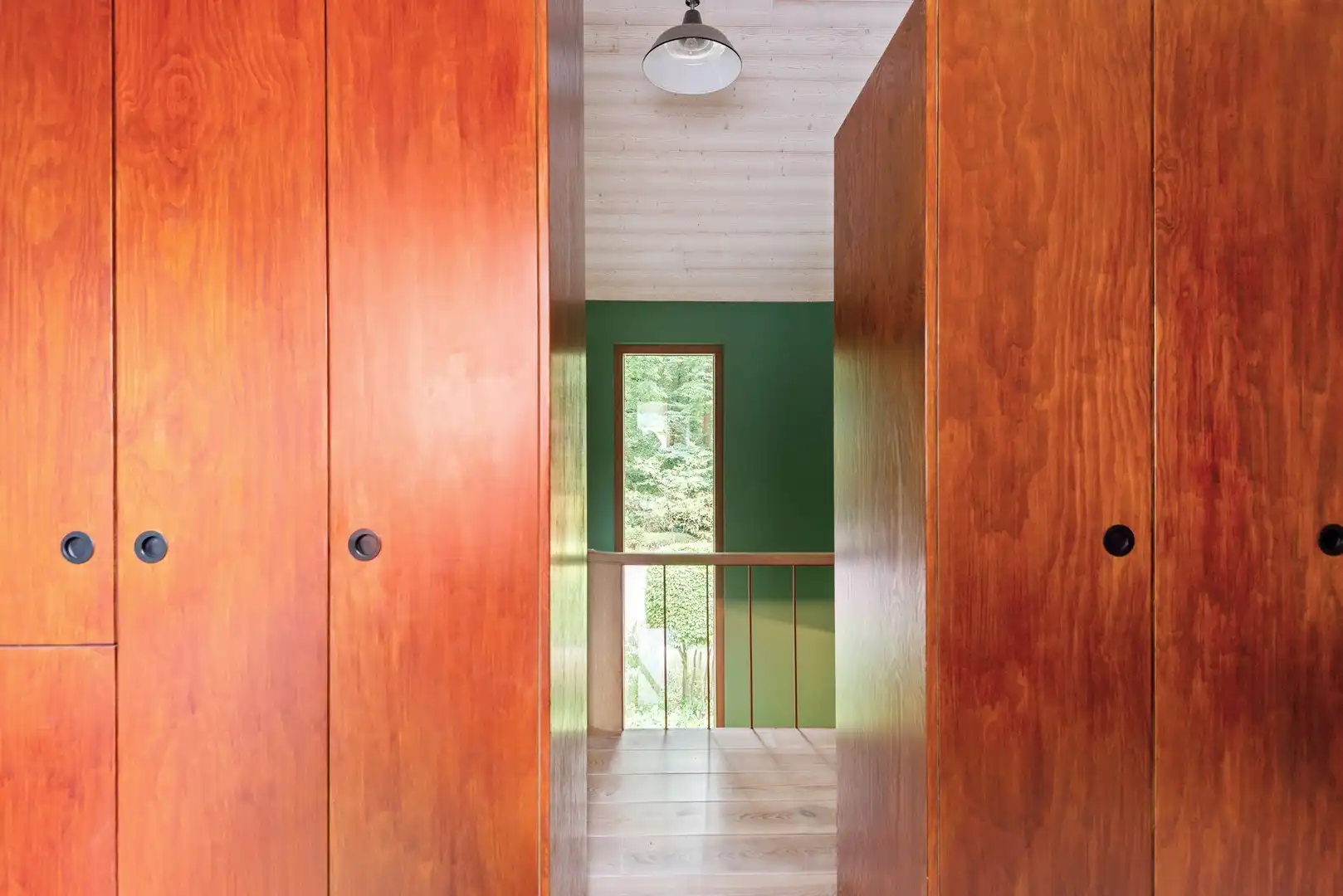 Stijlvolle, vrijstaande villa met zonnige tuin en zwemvijver foto 22