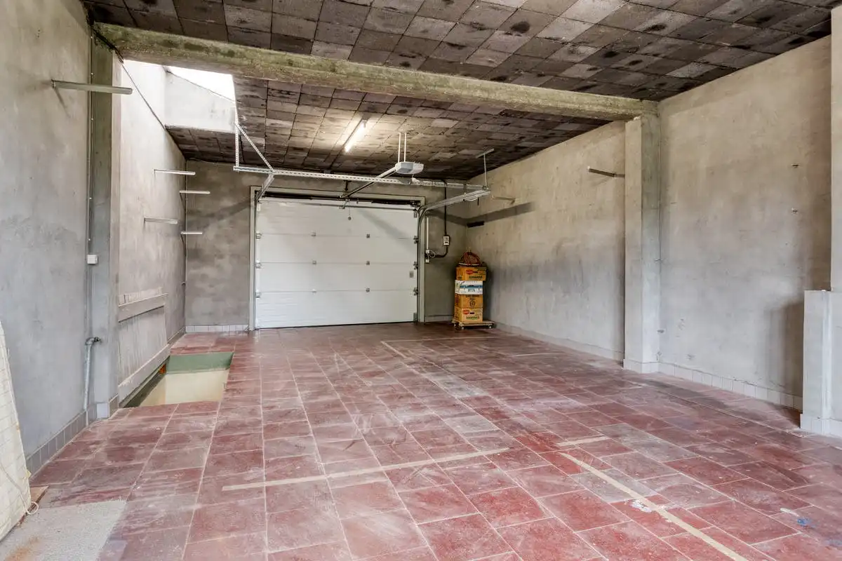 Unieke woning met atelier aan de Leie te koop in Harelbeke foto 5