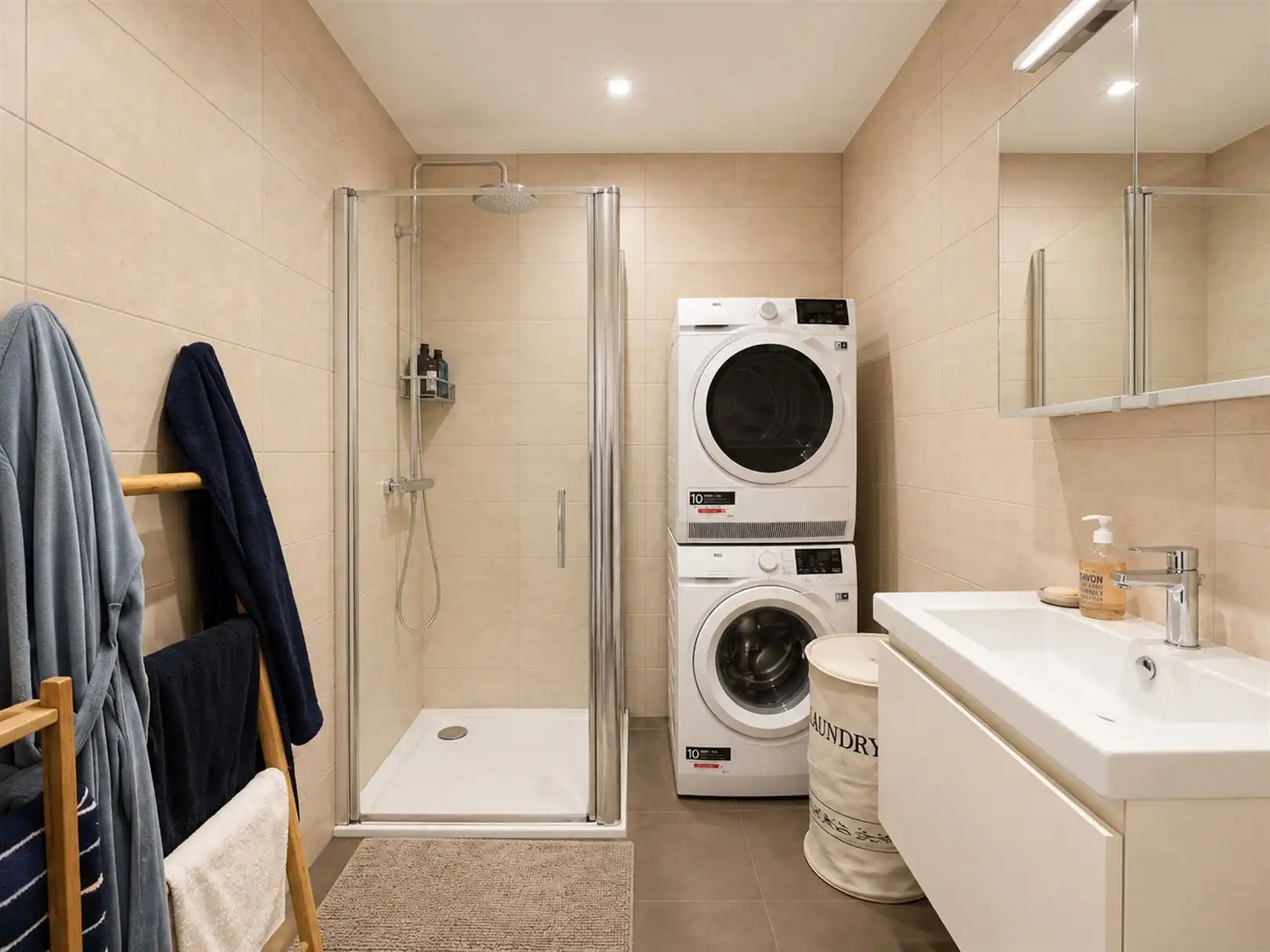 Modern duplex appartement met terras foto 7