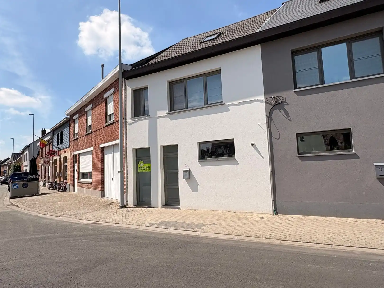 Te huur Ruime, volledig gerenoveerde woning in het landelijke Appels foto 3