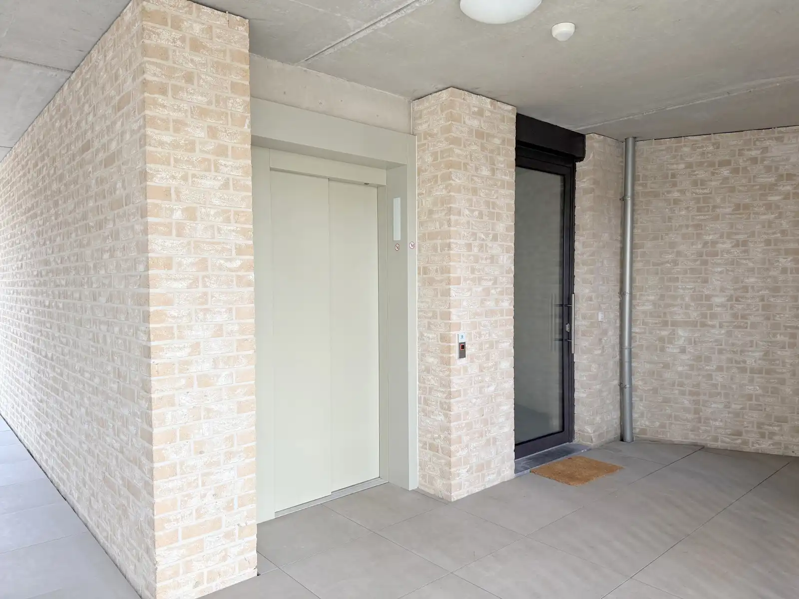 Instapklaar 2-slaapkamerappartement foto 14