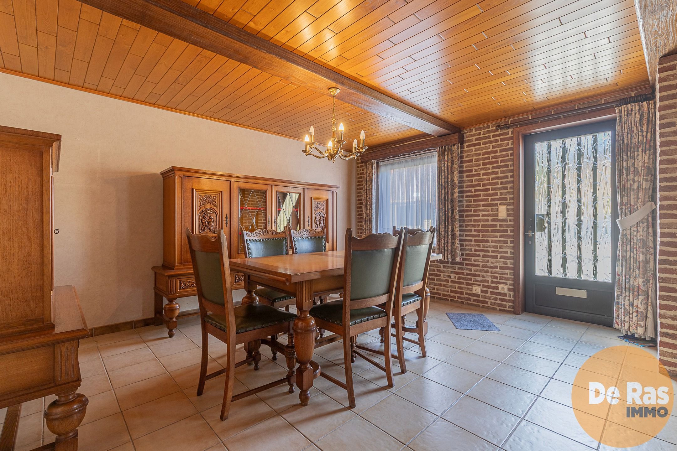 LEDE - Verzorgde, te renoveren woning op een goeie ligging foto 5