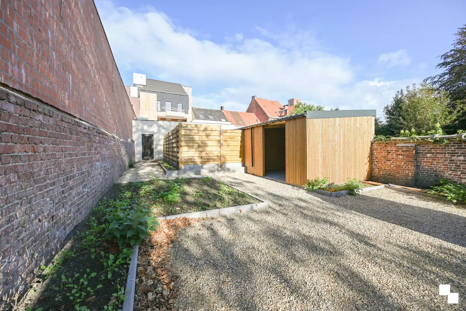 Luxueus appartement met ruim terras in hartje Izegem foto 14
