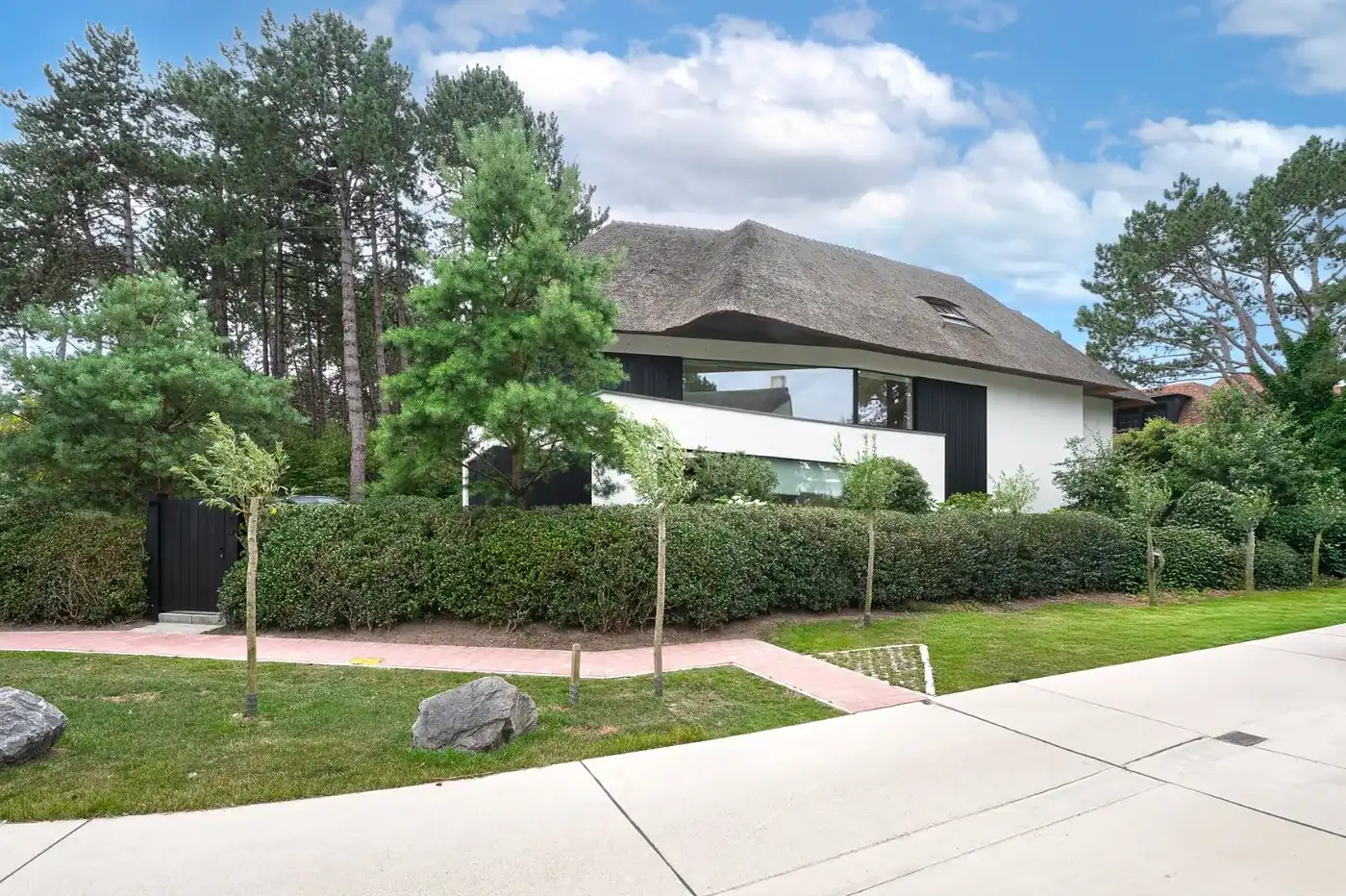 Luxueuze villa gelegen op een zeer rustige en begeerde ligging in het Zoute foto 6