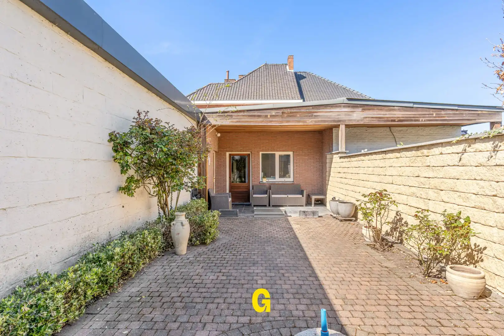 VERKOCHT - Netjes verzorgde halfopen woning met ruime garage vlakbij het centrum van Munsterbilzen foto 18