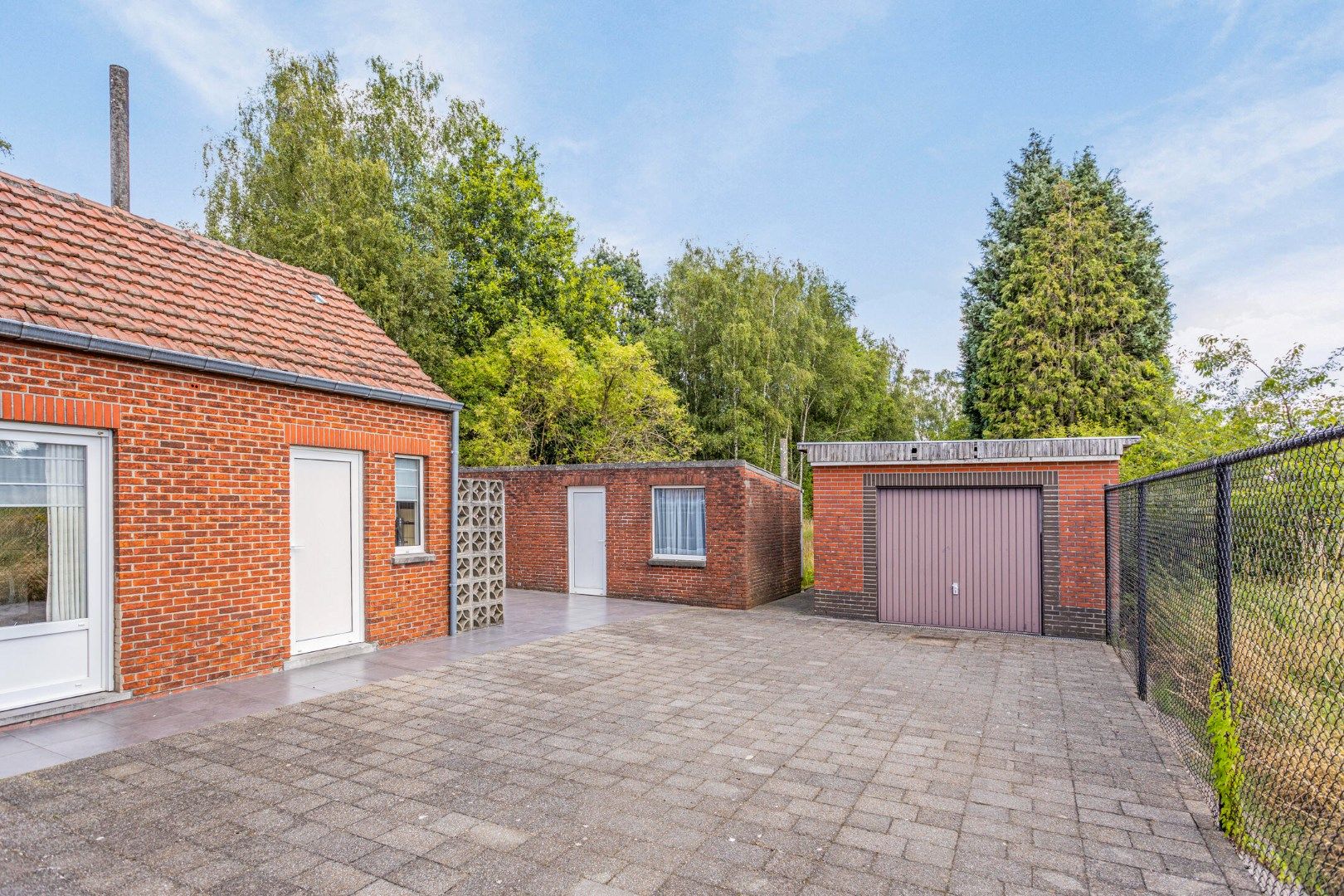 Te renoveren vrijstaande woning met 3 slpks op een perceel van 1.607m² !  foto 15