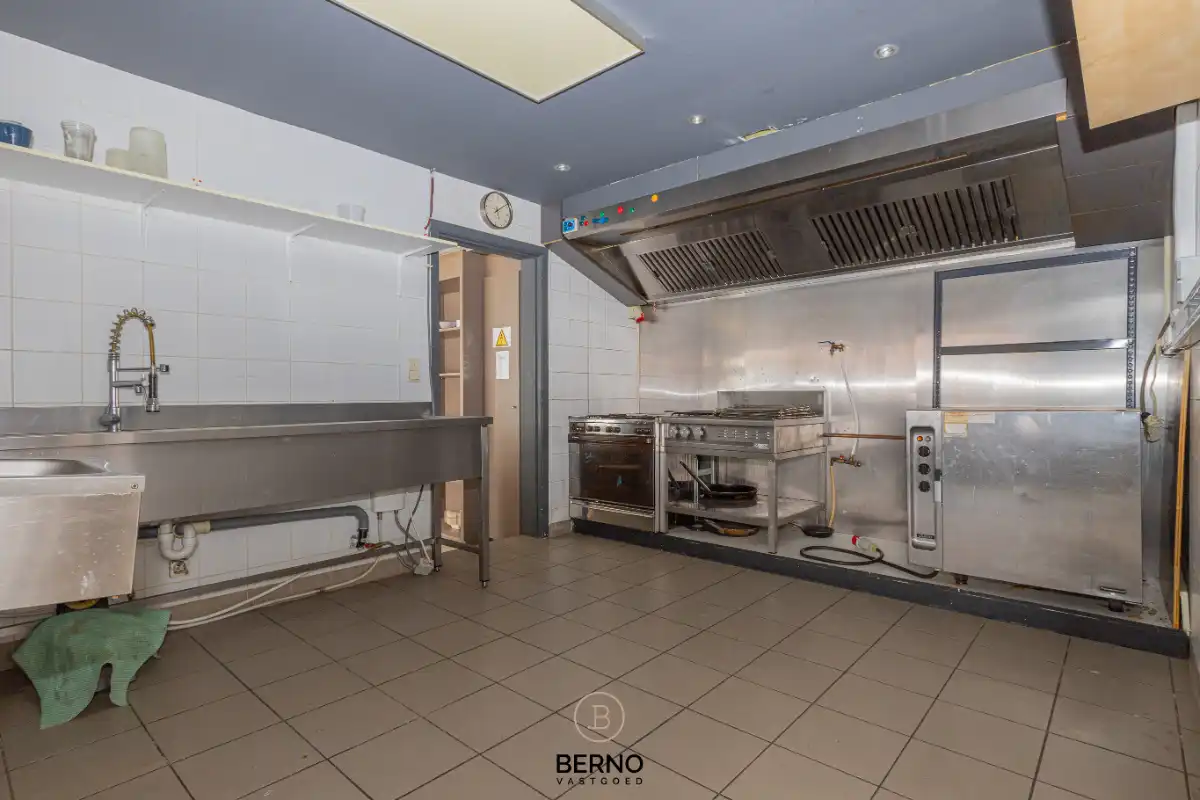 Horecazaak met ruime zaal. foto 18