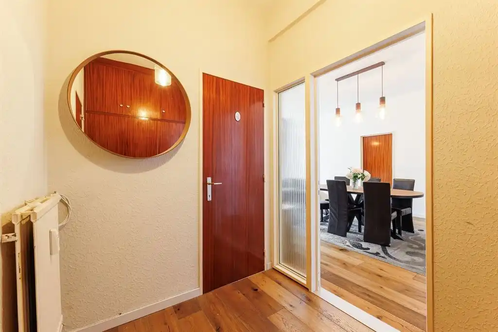 Instapklaar appartement met 3 slaapkamers en veel licht vlak bij het Rivierenhof foto 11