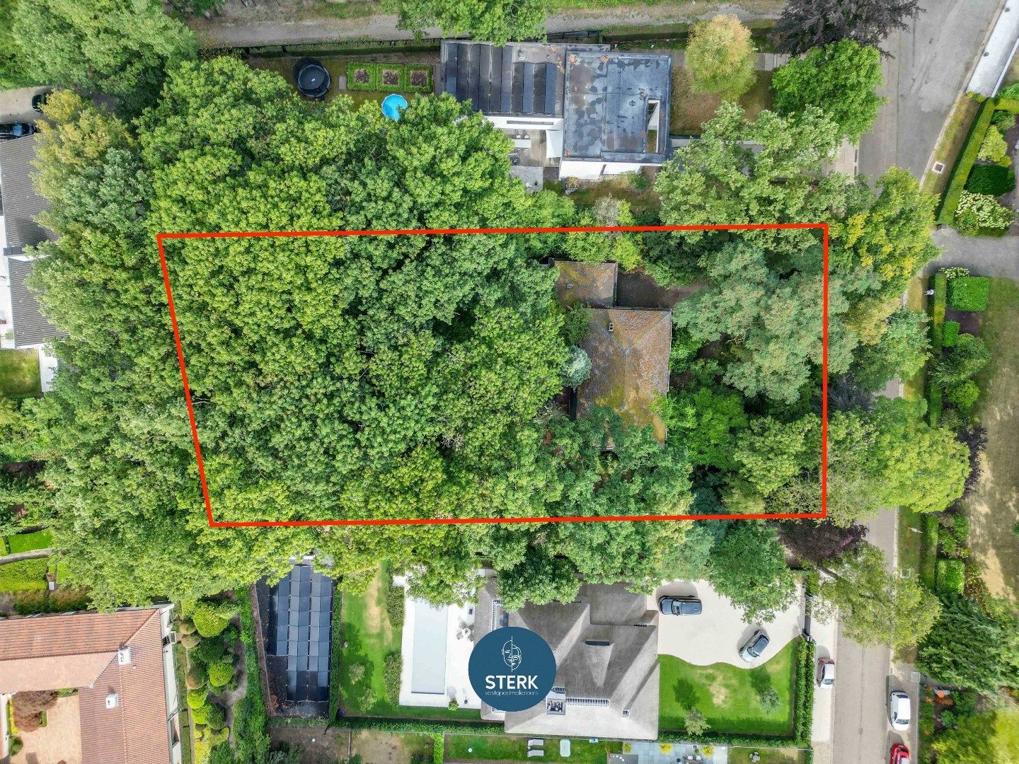 EXCLUSIEF PERCEEL MET TE RENOVEREN VILLA OP EEN GELIEFDE LOCATIE TE NEERHAREN !  foto 17