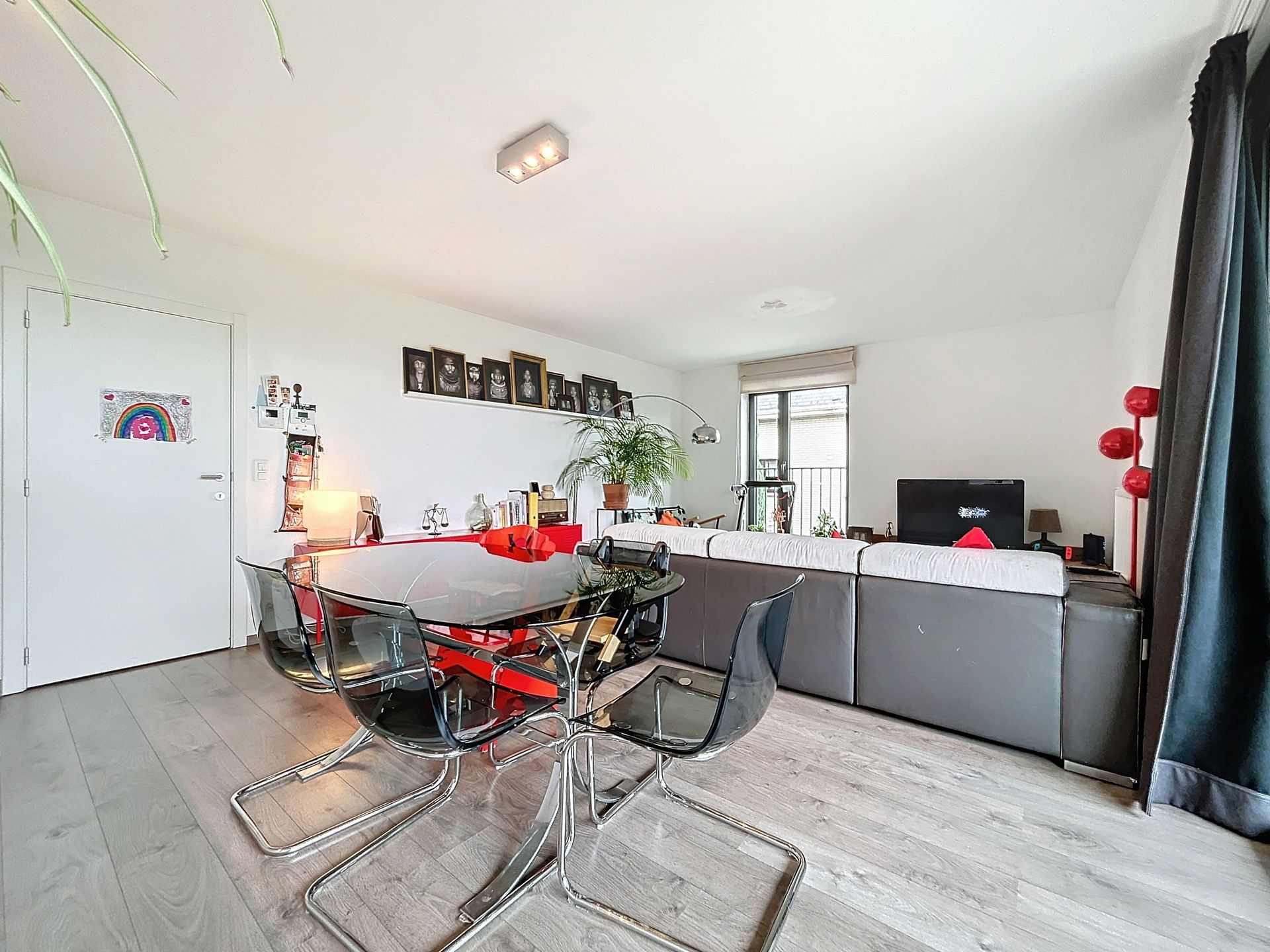 Appartement van 95m² - 2slpk - bezoeken enkel per mail foto 2