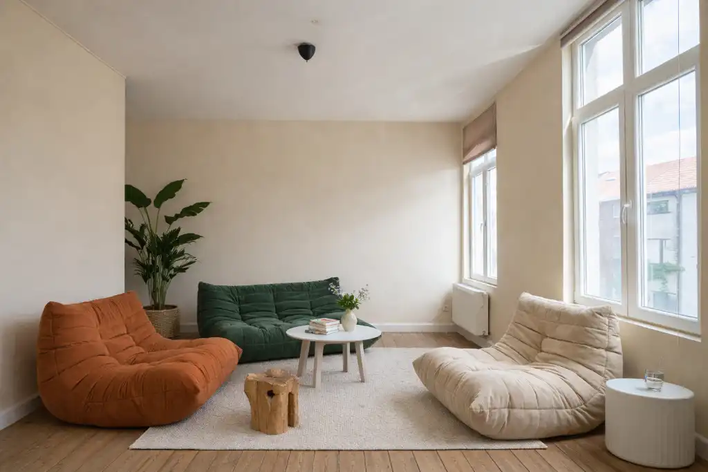 Lichtrijke en instapklare woning met buitenruimte nabij Gent Centrum foto {{pictureIndex}}