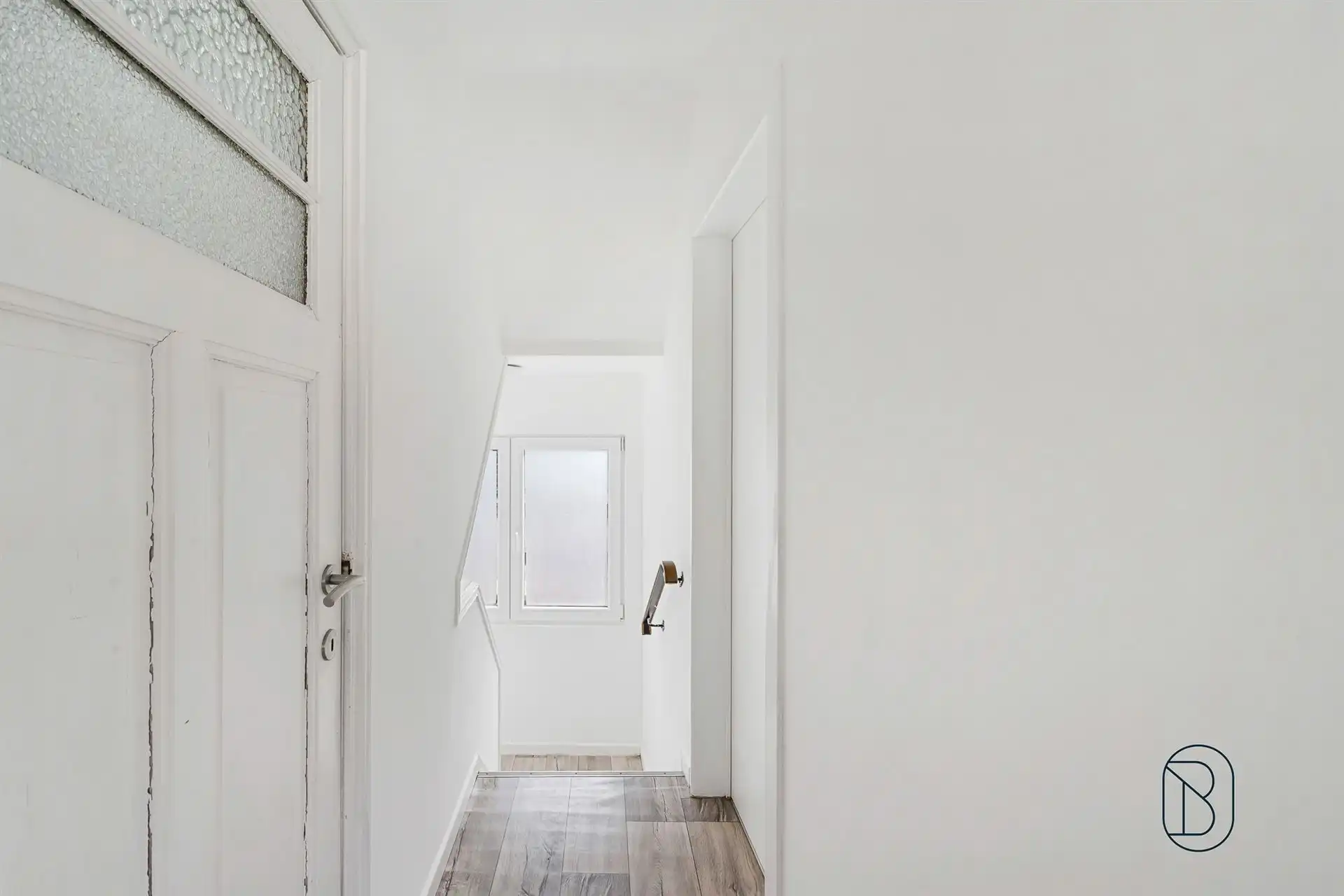 Goedgelegen gerenoveerde woning foto 10