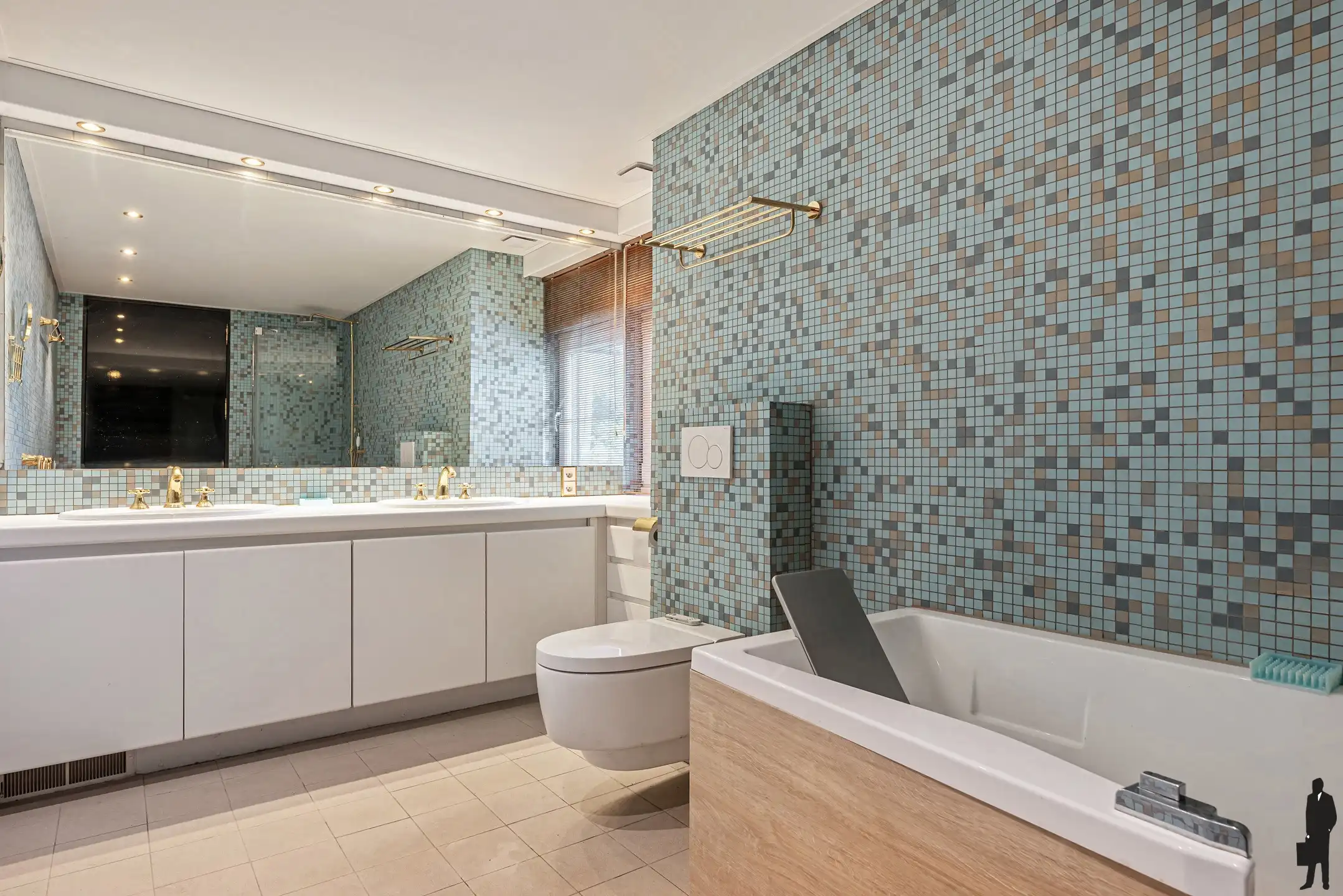 Architectenwoning met zwembad en praktijk/kantoor aan huis foto 16