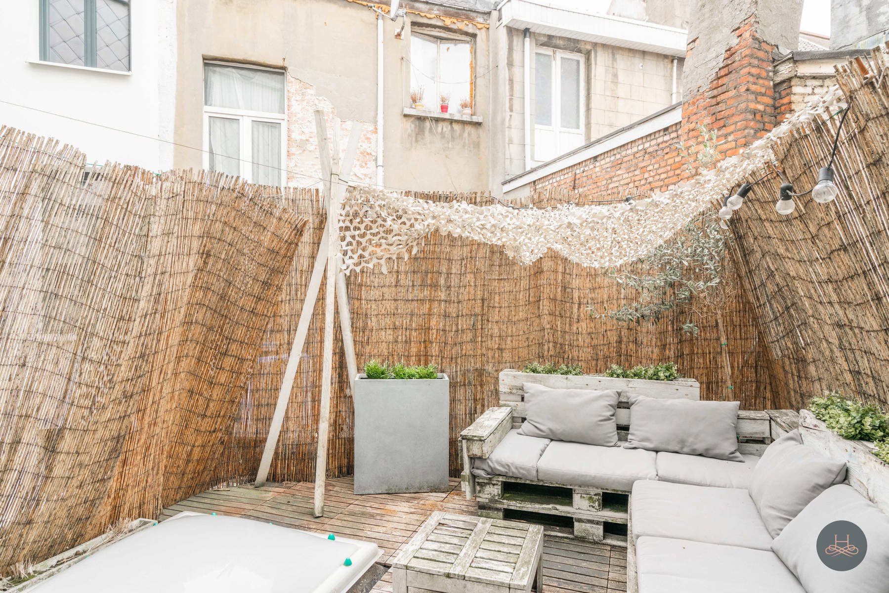 Lichtrijke duplex met terras op toplocatie foto 12