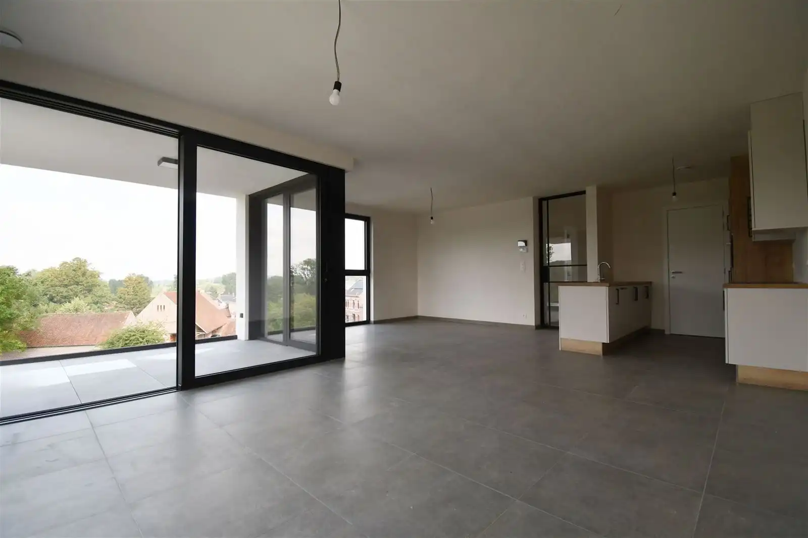 Nieuwbouwappartement met 2 slaapkamers en ruim terras foto 2