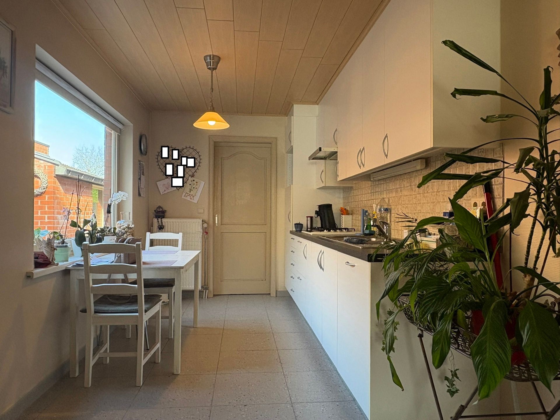 Gezellige woning met 4 slaapkamers en prachtige tuin foto 5