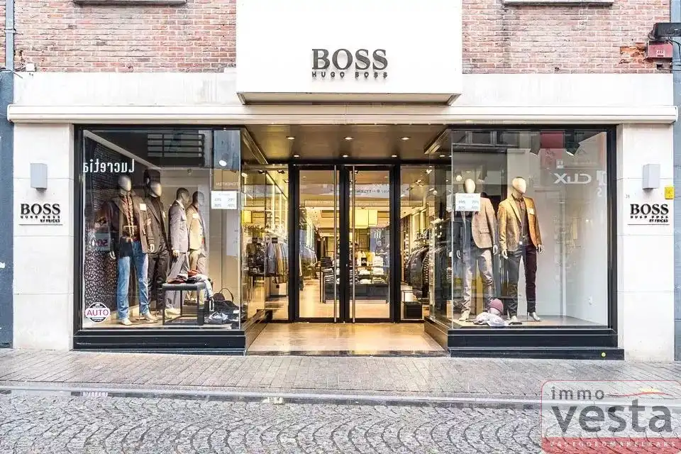 Exclusief handelspand in centrum foto {{pictureIndex}}