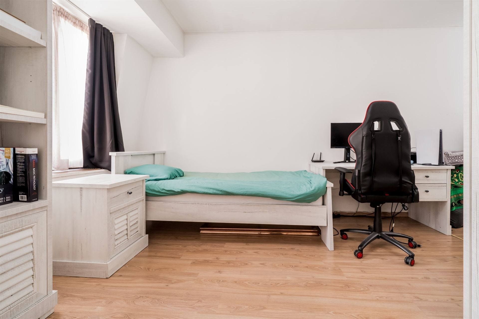 Instapklare woning met 3 slpks nabij station. foto 20